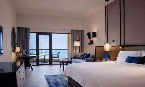 هتل امواج روتانا دبی